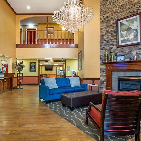 Best Western Plus Georgetown Corporate Center Hotel Buitenkant foto
