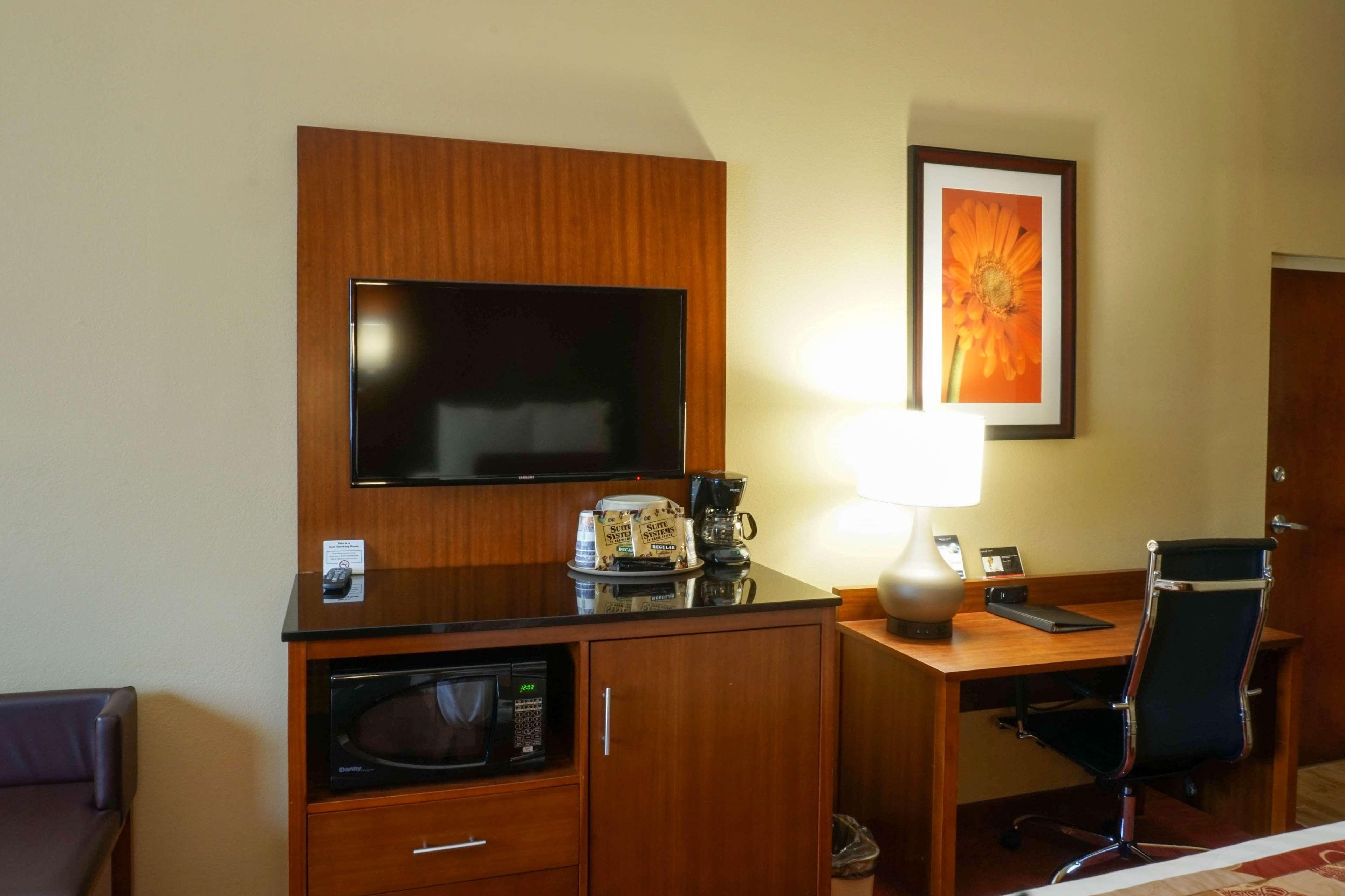 Best Western Plus Georgetown Corporate Center Hotel Buitenkant foto