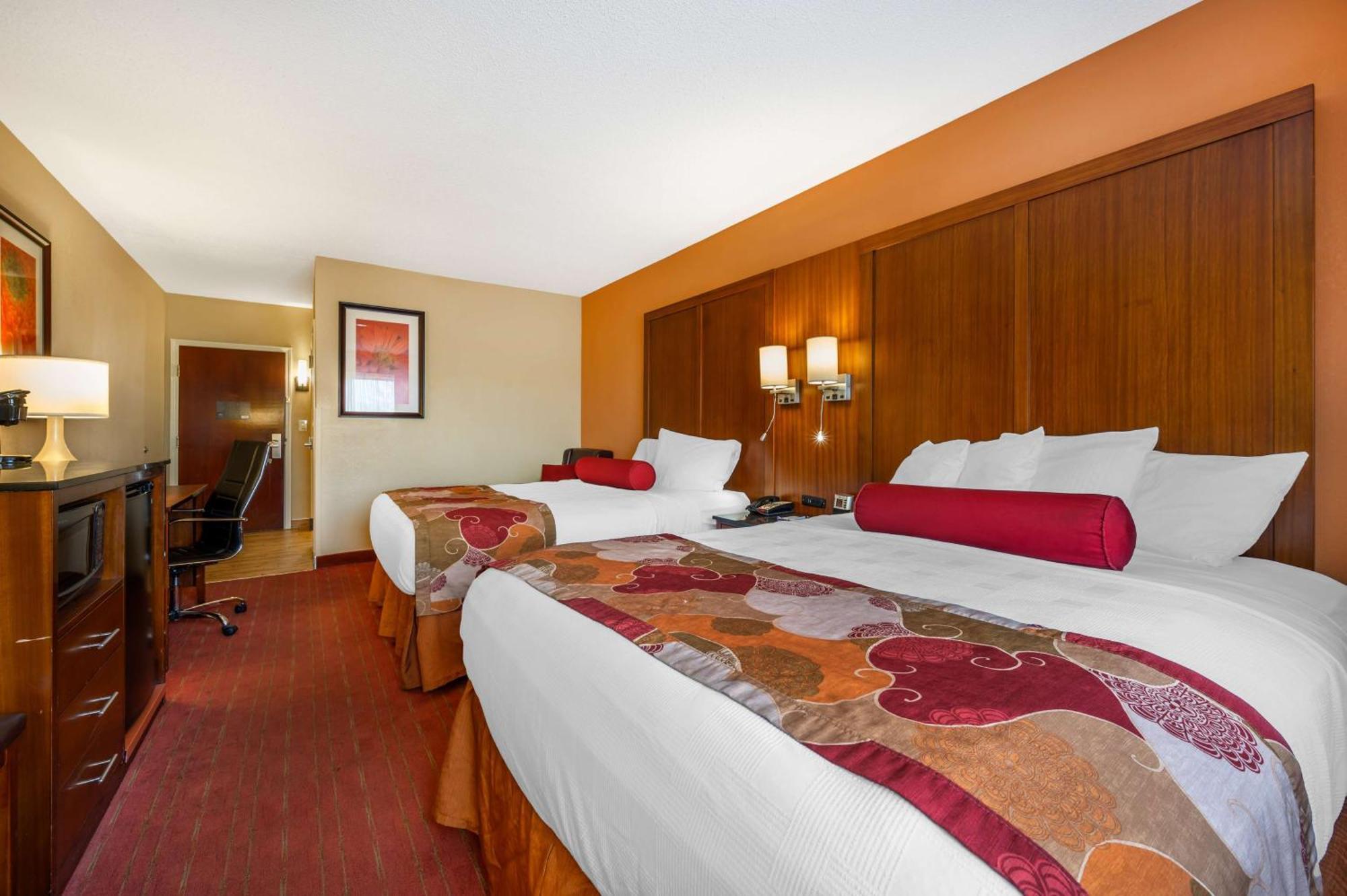 Best Western Plus Georgetown Corporate Center Hotel Buitenkant foto