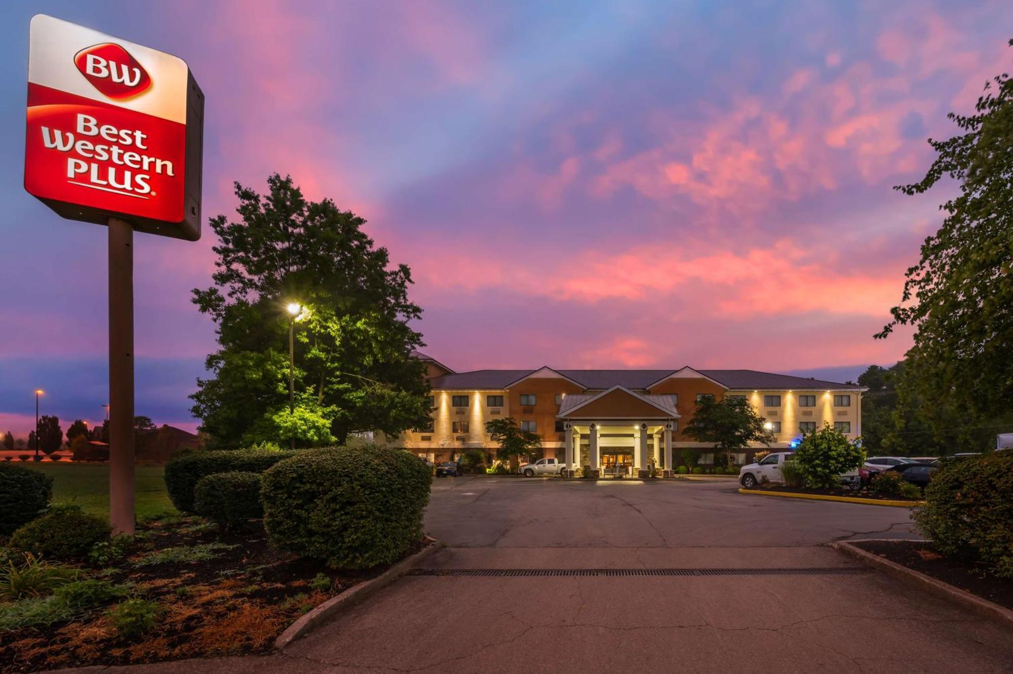 Best Western Plus Georgetown Corporate Center Hotel Buitenkant foto