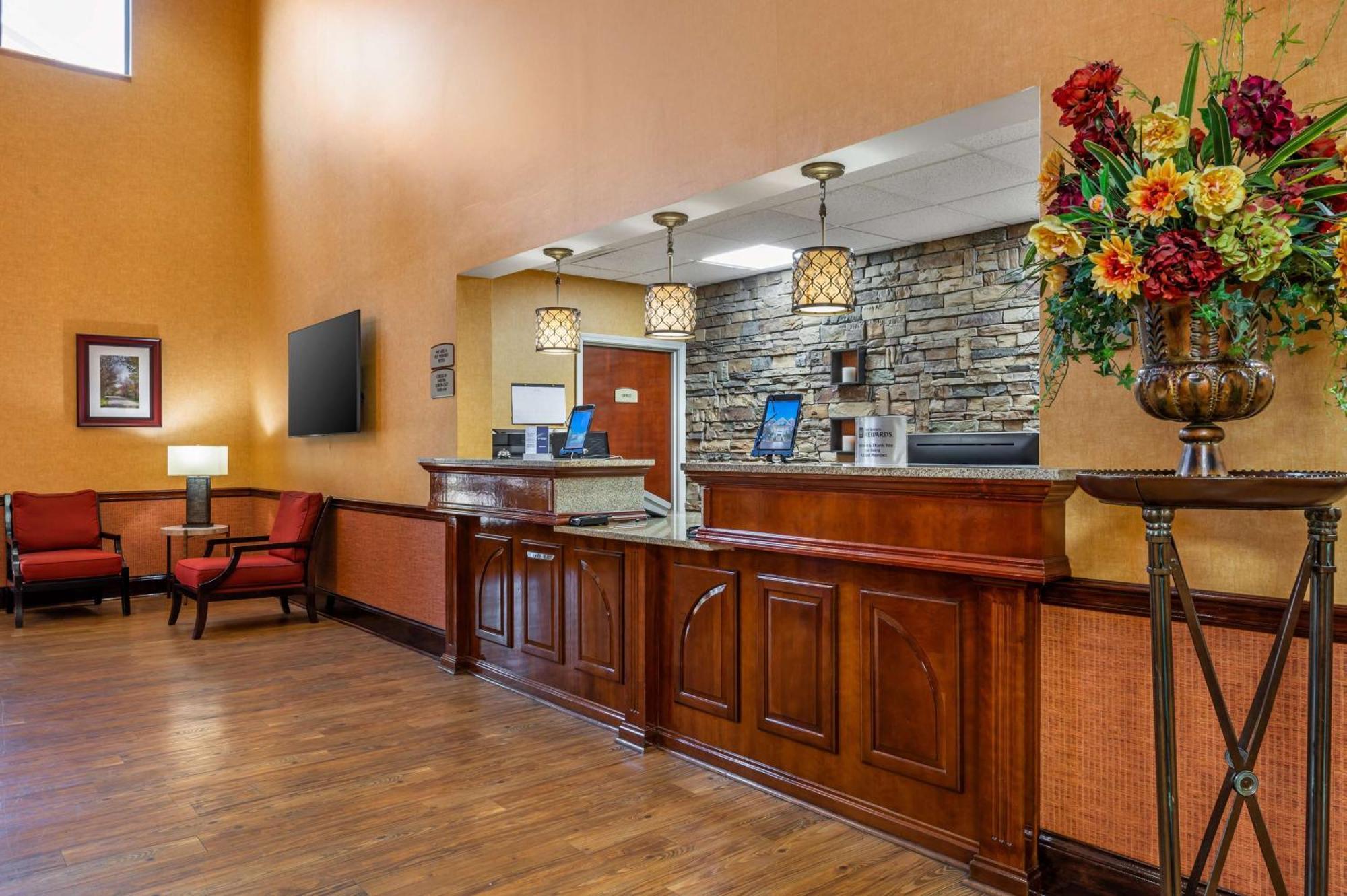 Best Western Plus Georgetown Corporate Center Hotel Buitenkant foto