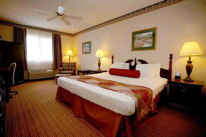 Best Western Plus Georgetown Corporate Center Hotel Buitenkant foto